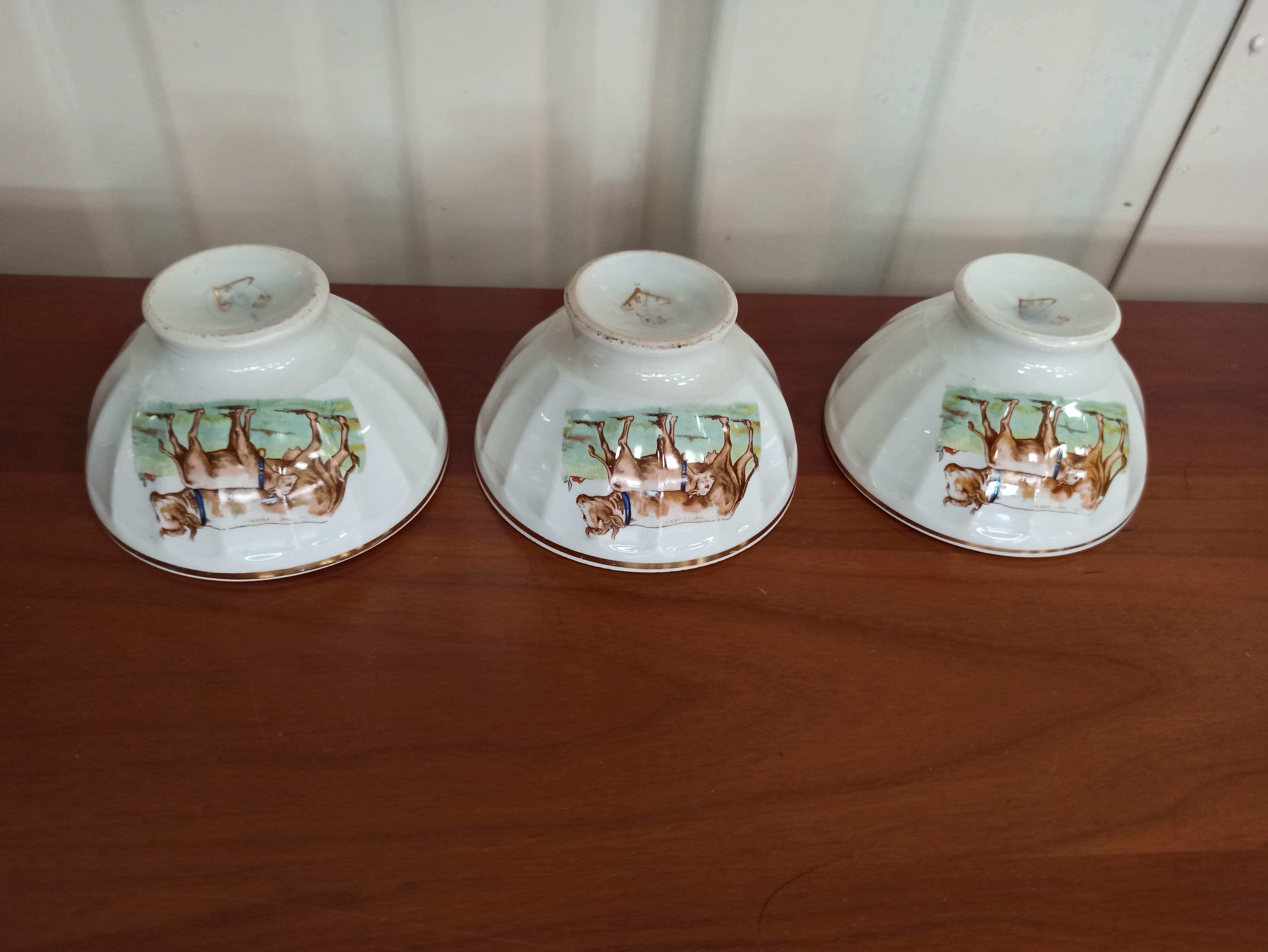 Set 6 bowls cow creamer semi porcelain old