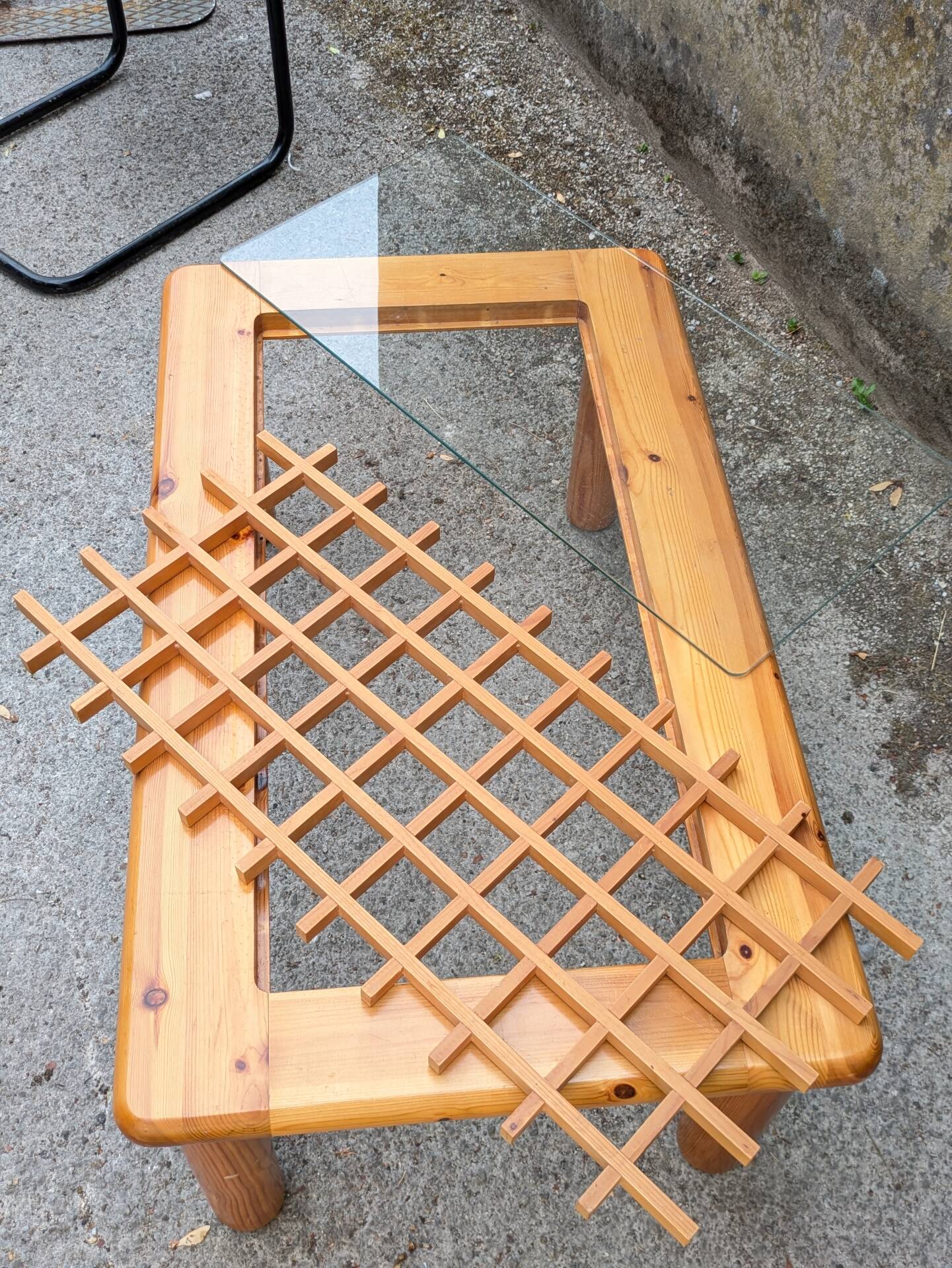 Lattice coffee table in pine and glass, France, 1980