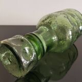 Carafe ancienne en verre vert