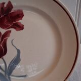 Old flat plate from Badonvillier in good condition.