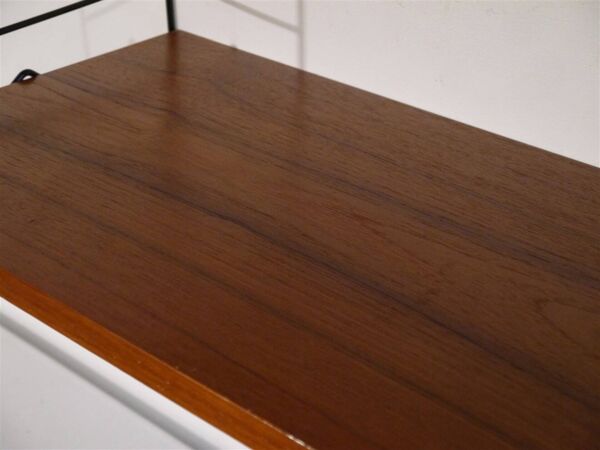 Etagere suedoise string en teck 1960
