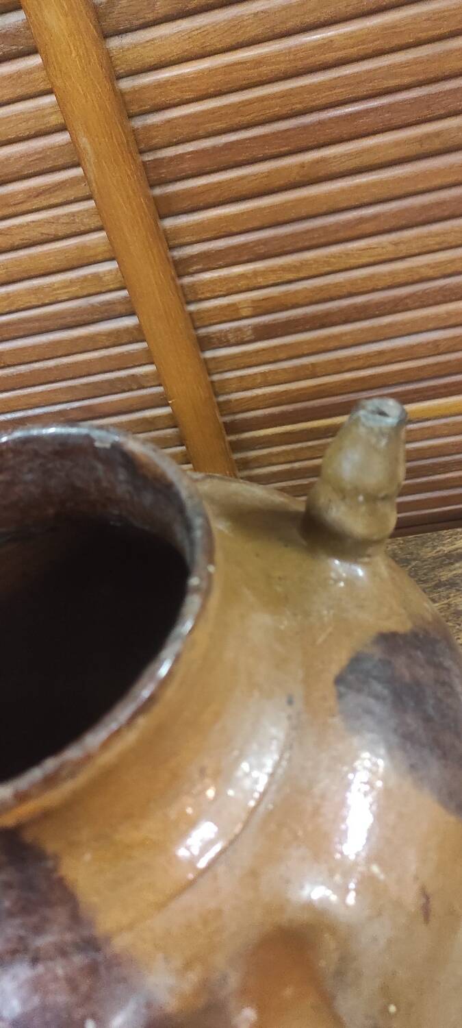 Buire jar vase jug Auvergne in old terracotta