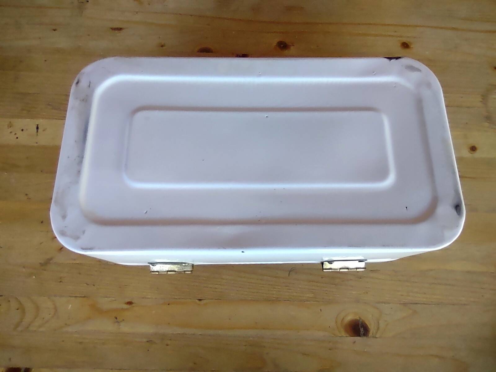 Vintage bread box - white enamel and brass - retro