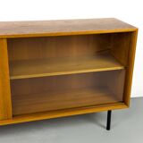 Buffet vintage en teck avec portes coulissantes, 1971