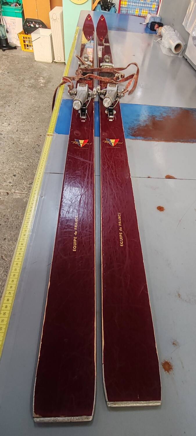 Rossignol Strato 2m10 vintage collection skis from the French team.