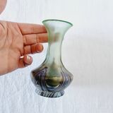 2 exclusive Loetz Violet vases in Bohemian crystal from 1899.