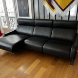 Black leather Steiner sofa