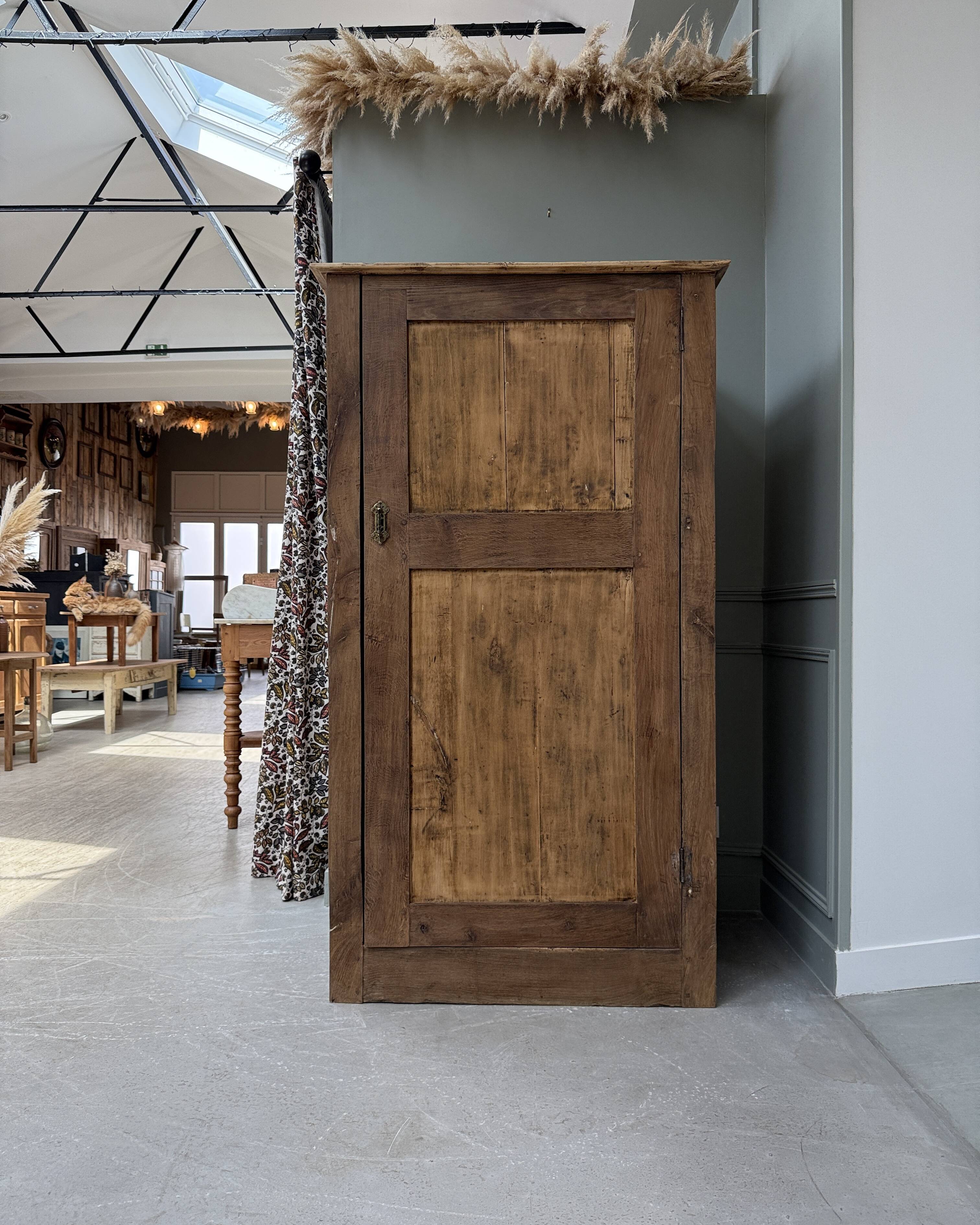 Old country bonnetière (renovated)