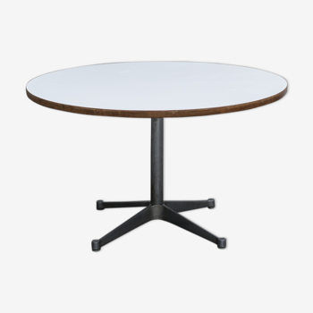 Eames aluminium Group table