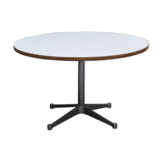 Table par Charles et Ray Eames aluminium group