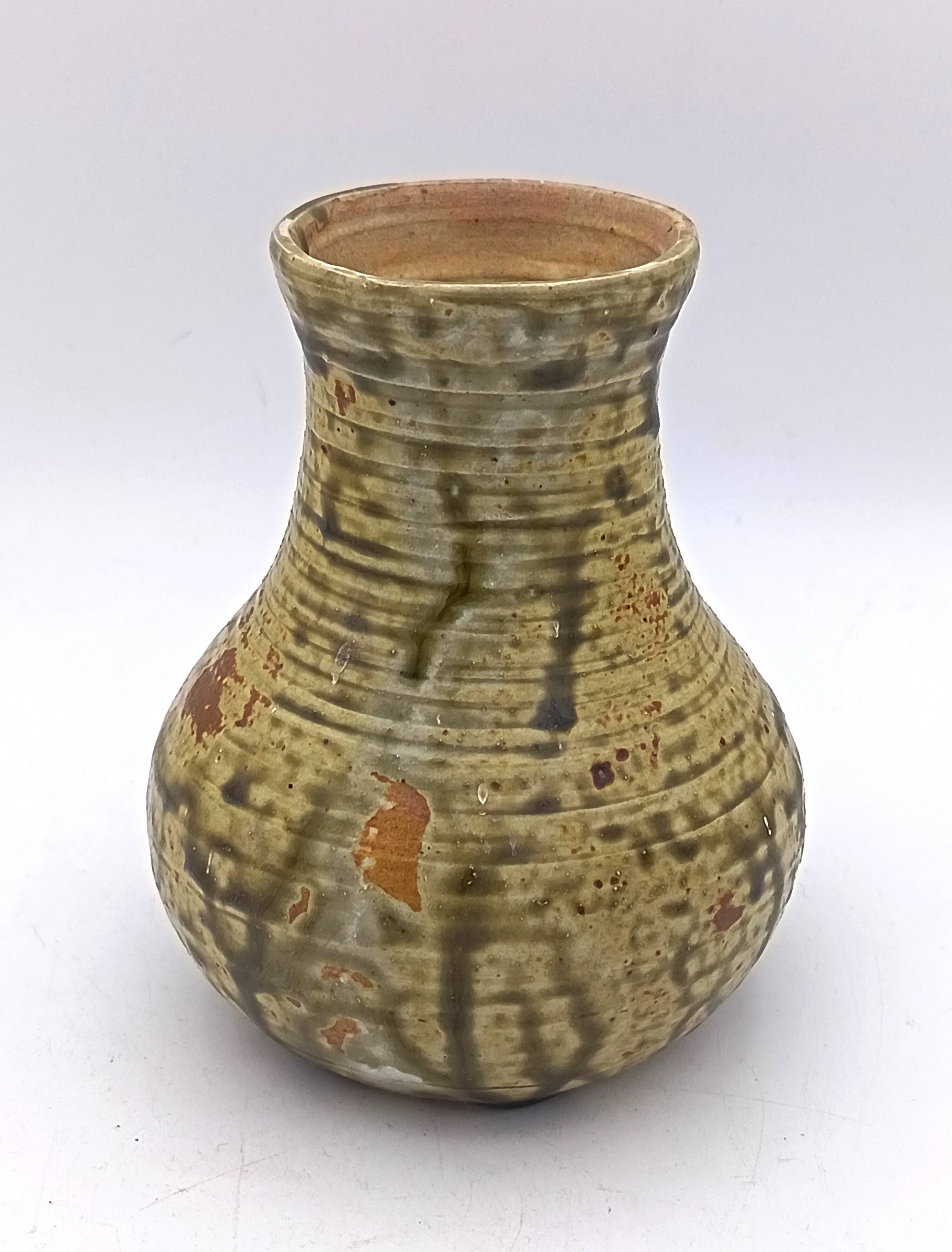Stoneware vase signed Pierre Lion, Saint-Amand-en-Puisaye.