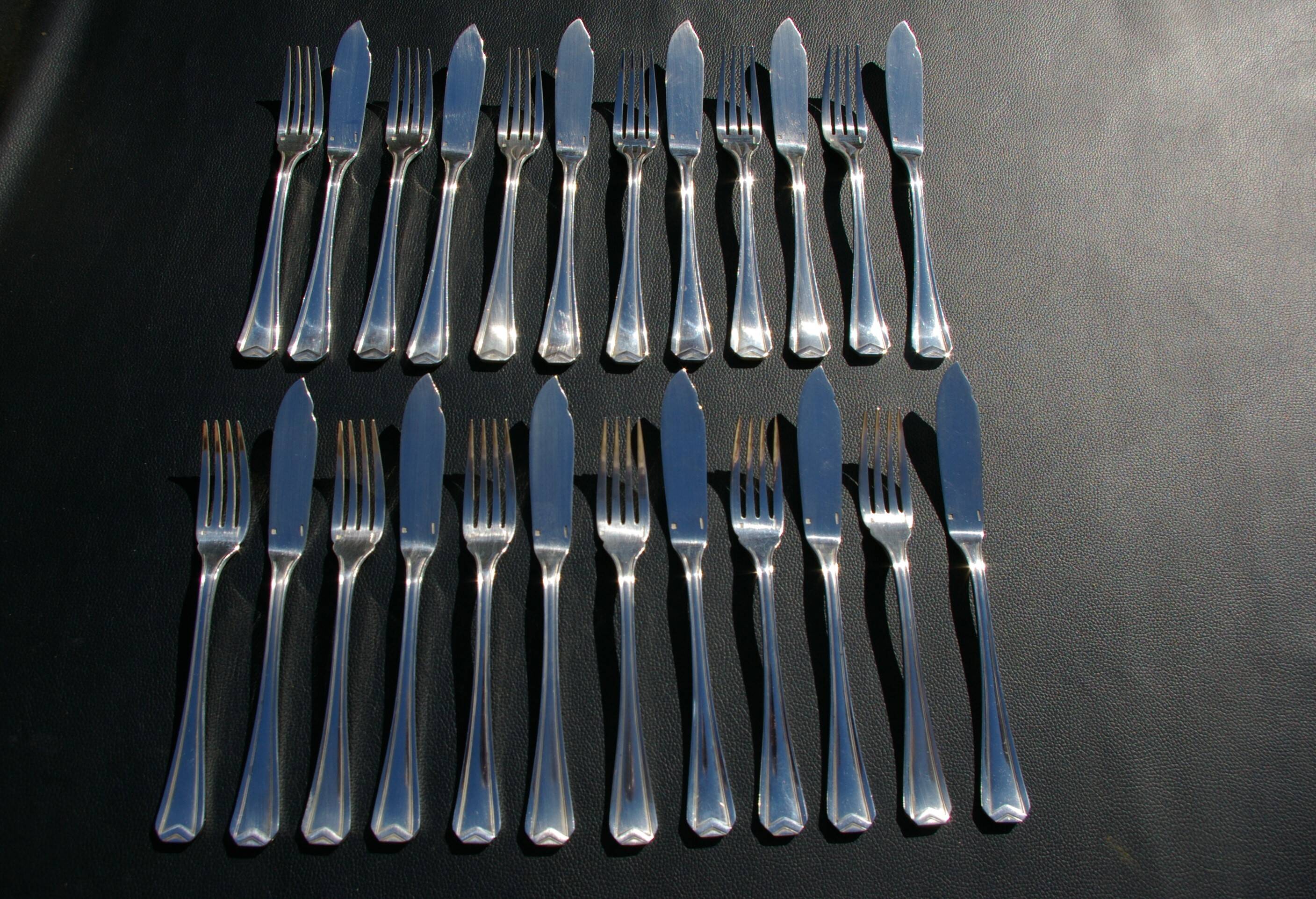 12 CHRISTOFLE Fish Cutlery Sets, CHEVRONS Art Deco model