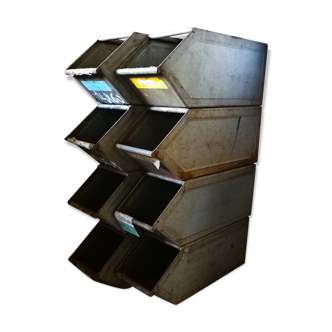 Ensemble de 8 casiers industriels