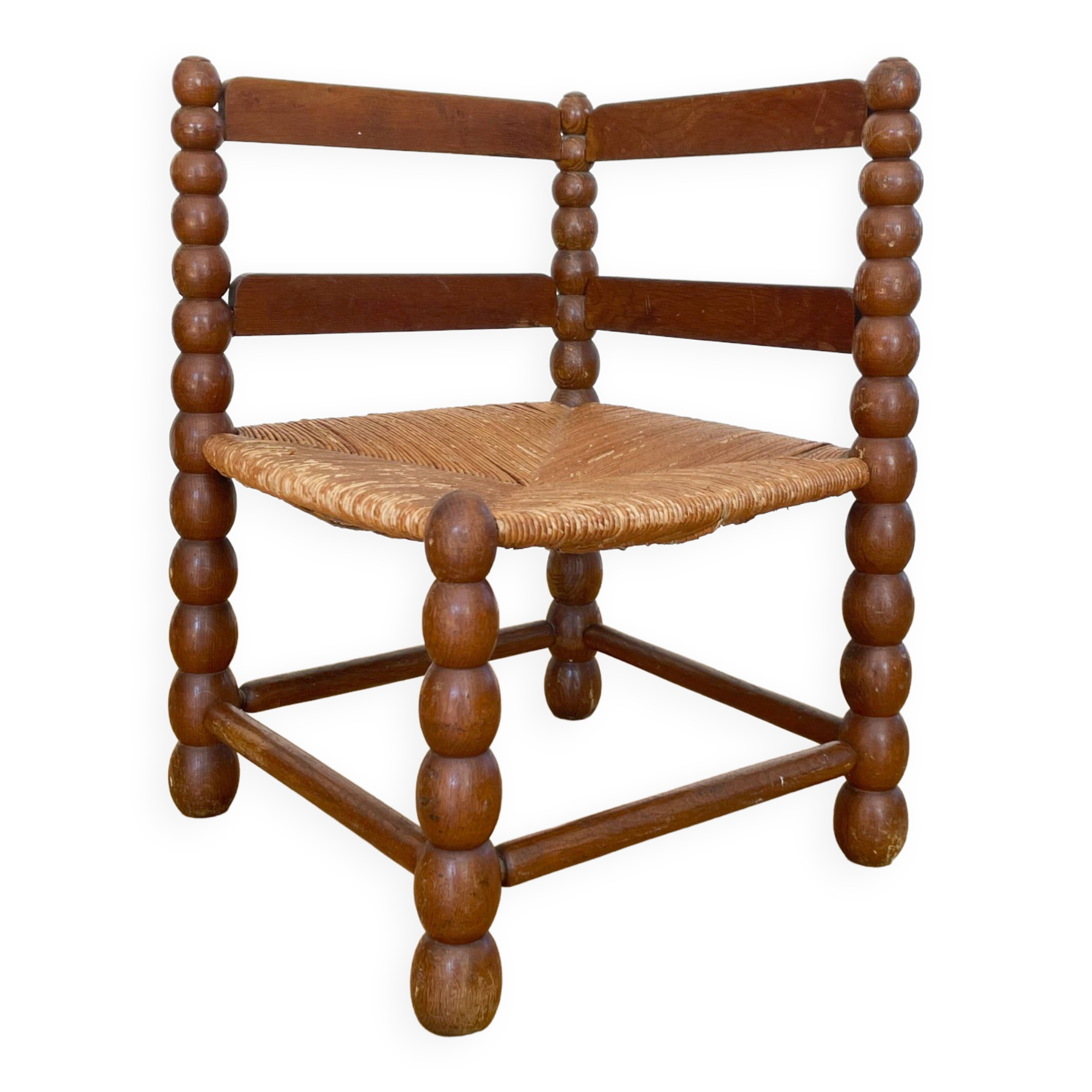 Beaded wood corner chair