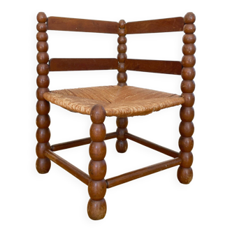 Beaded wood corner chair