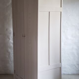White wardrobe