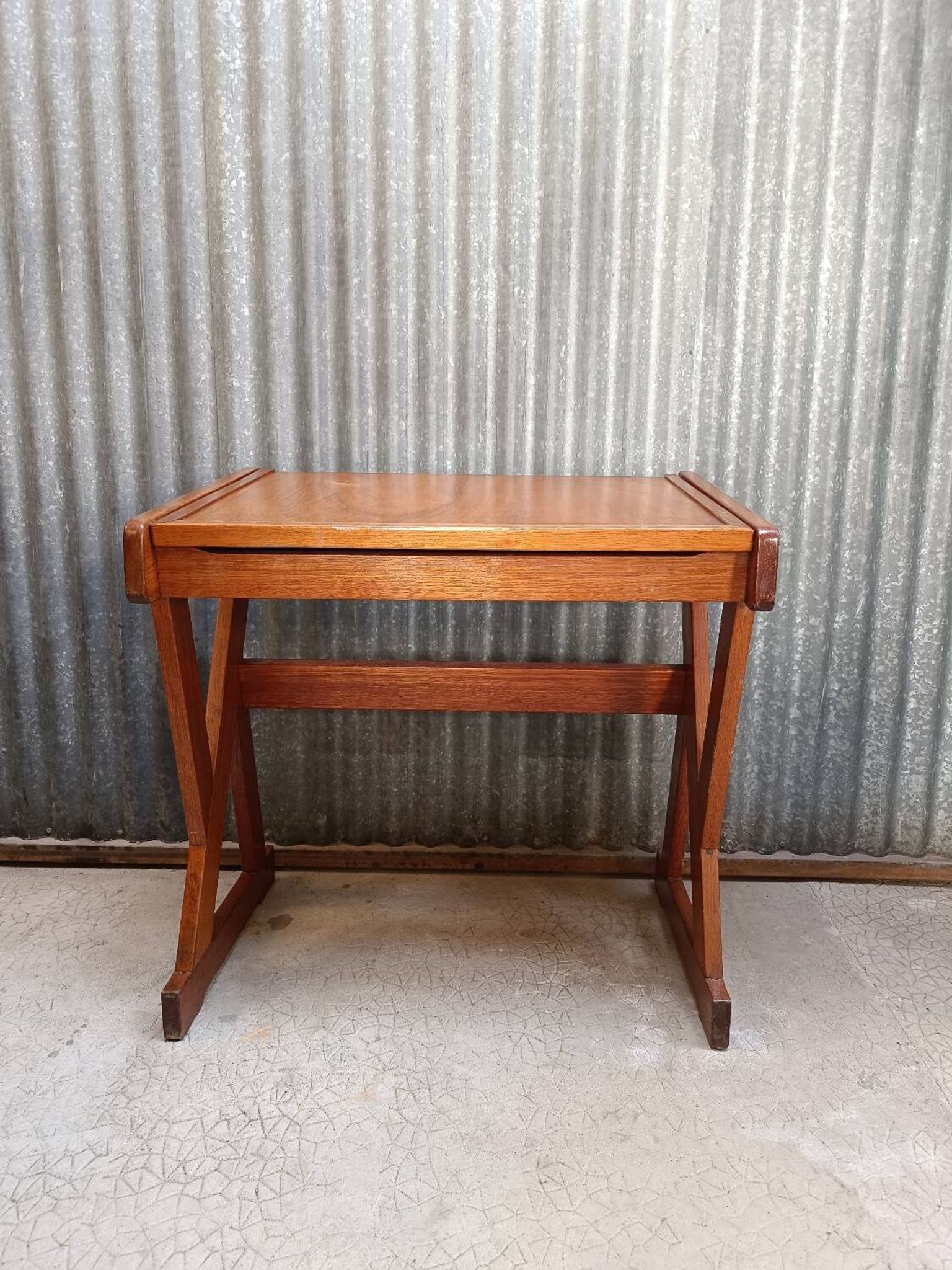 Bureau / Pupitre de la maison Regain vintage scandinave