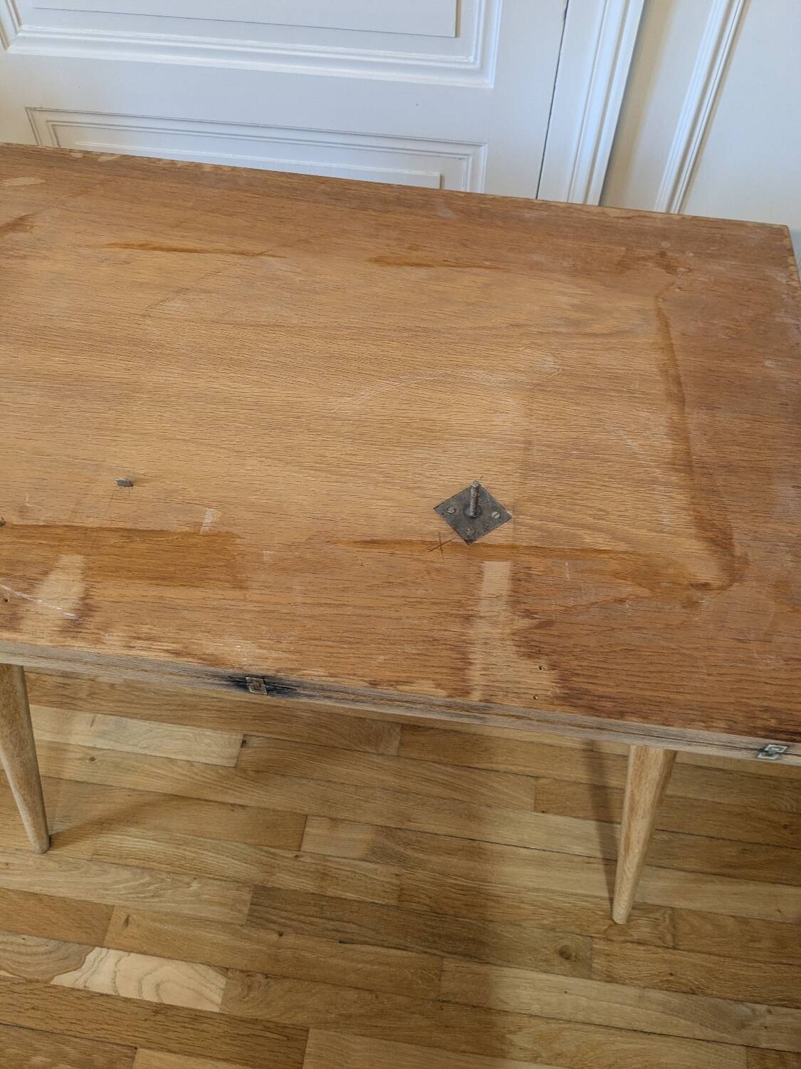 Vintage extendable table