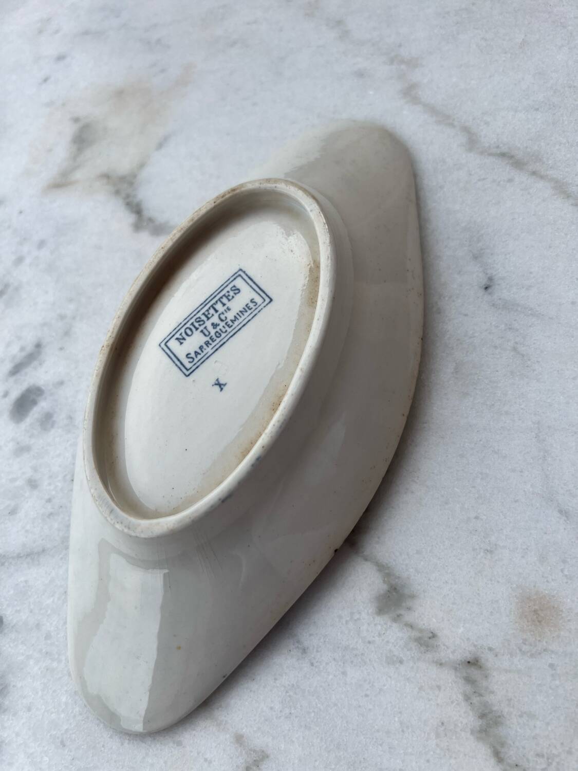 Sarreguemines Hazelnuts Iron Earth Ramekin Dish