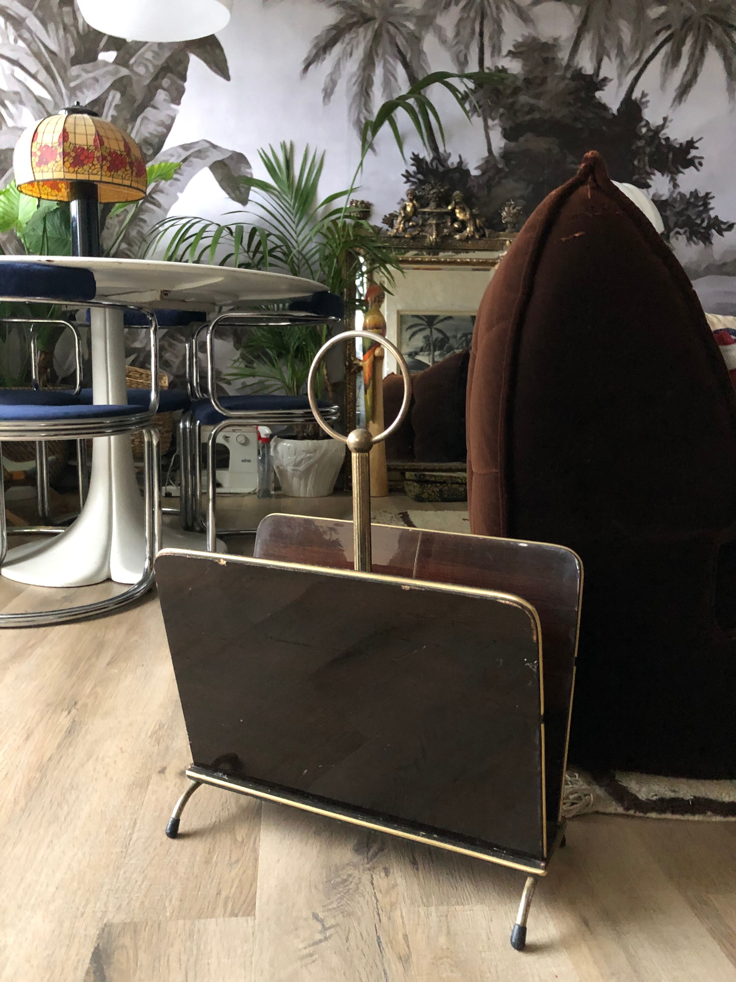 70s magazine holder