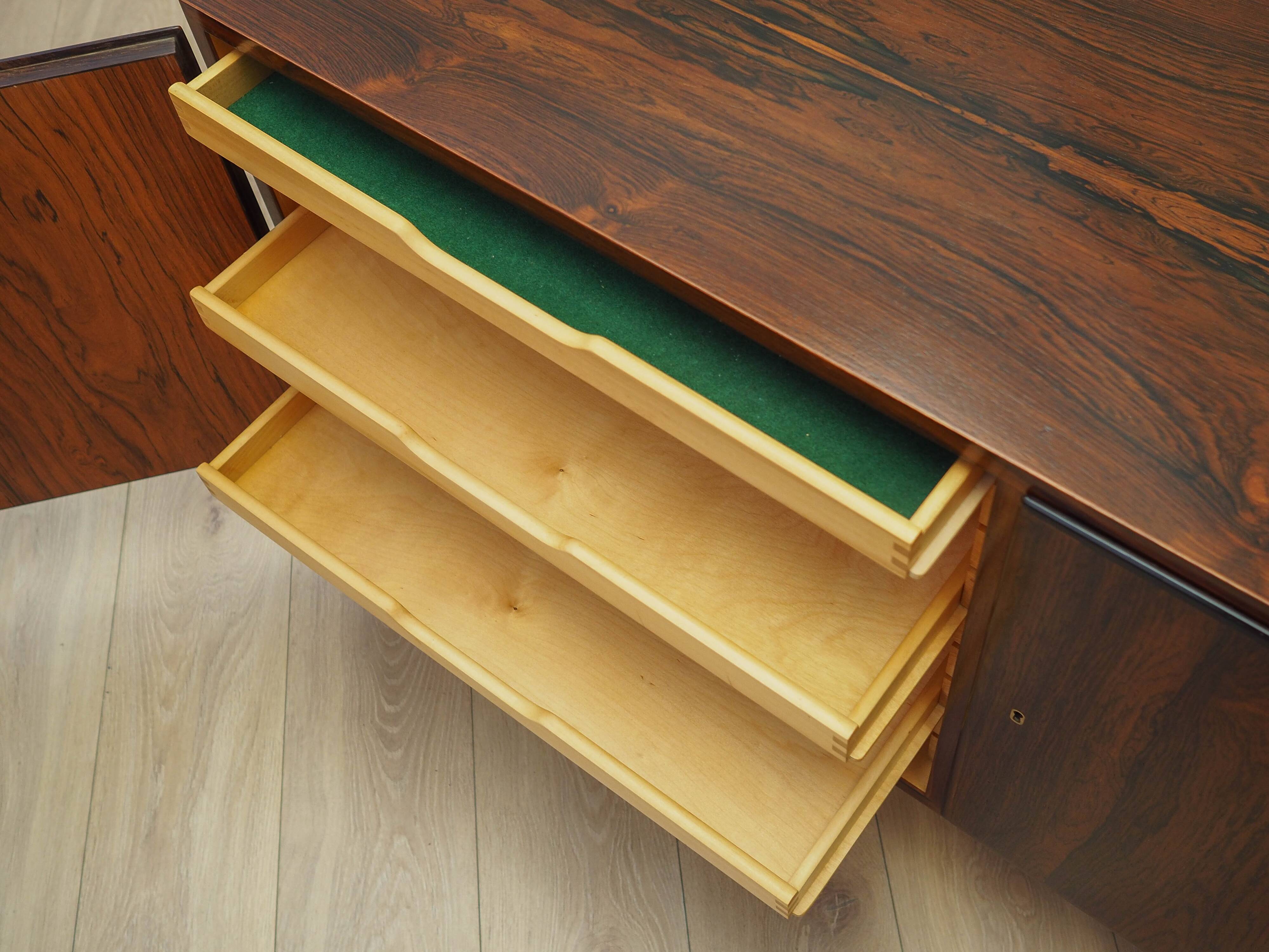 Rosewood cabinet, Danish design, 1970s, designer: Carlo Jensen, manufacture