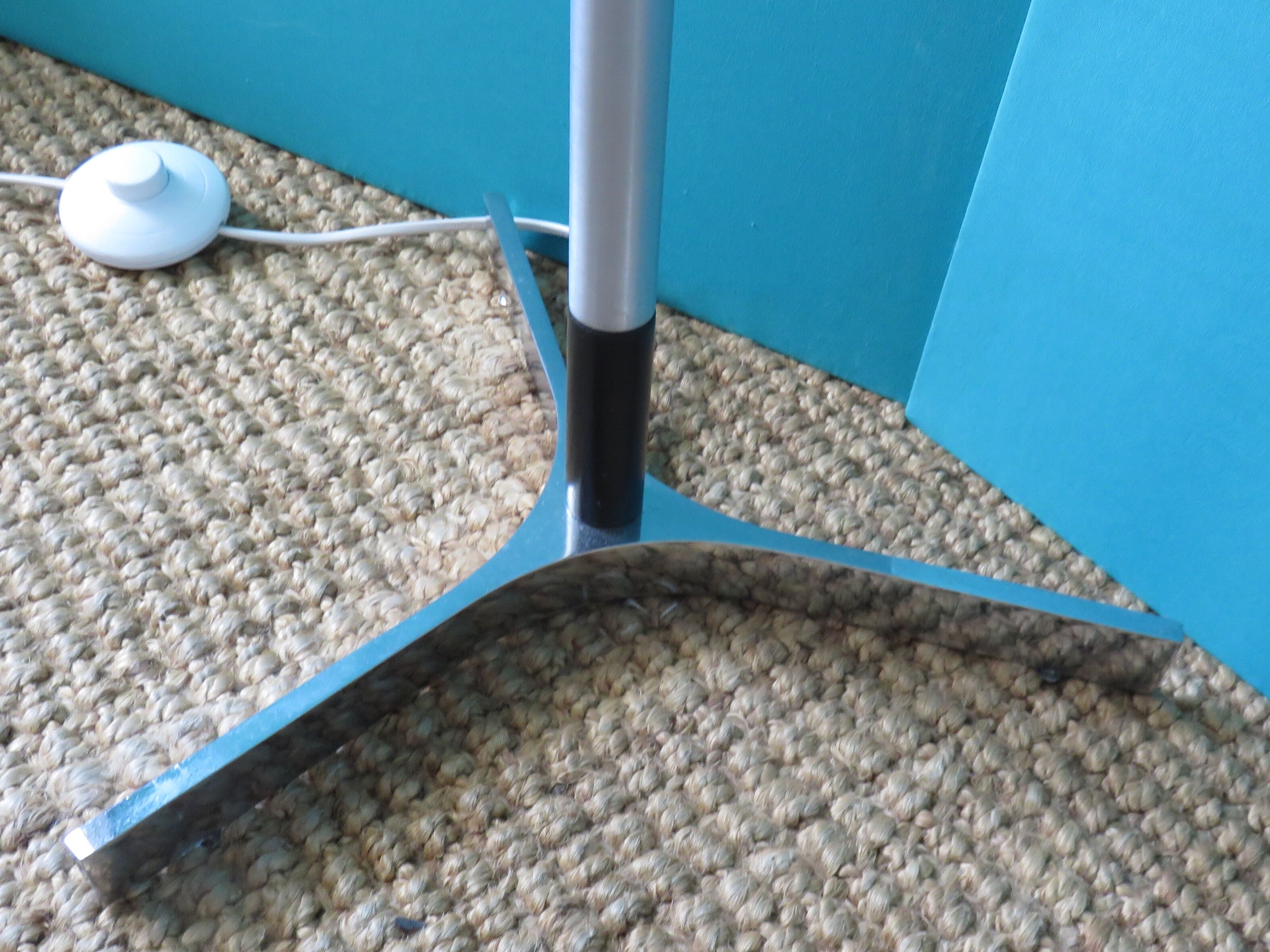 Tripod lamppost, Danish design 1970