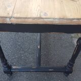 Black and wood table desk