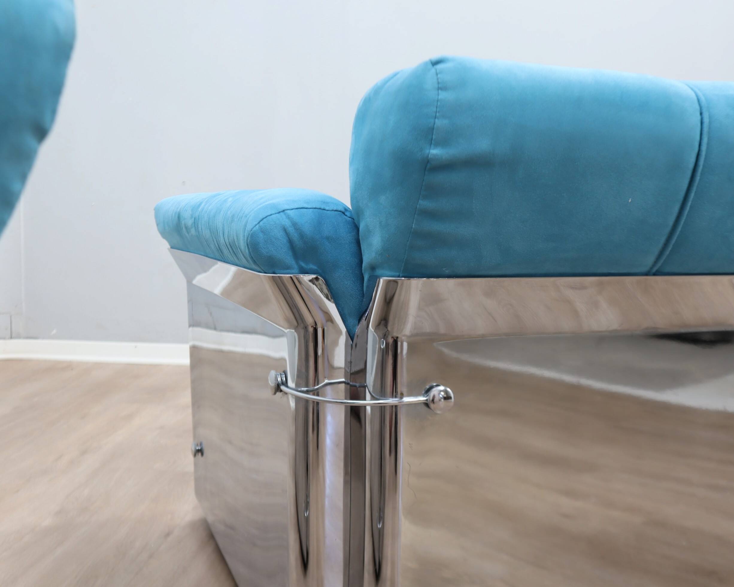 Fauteuils Larissa Saporiti des années 1970 par Vittorio Introini