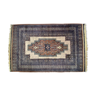 Oriental wool and silk carpet, old 123cmX190cm