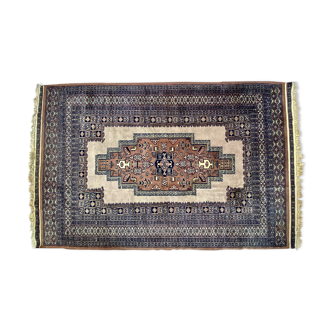 Tapis oriental en laine et soie ancien 123cmx190cm