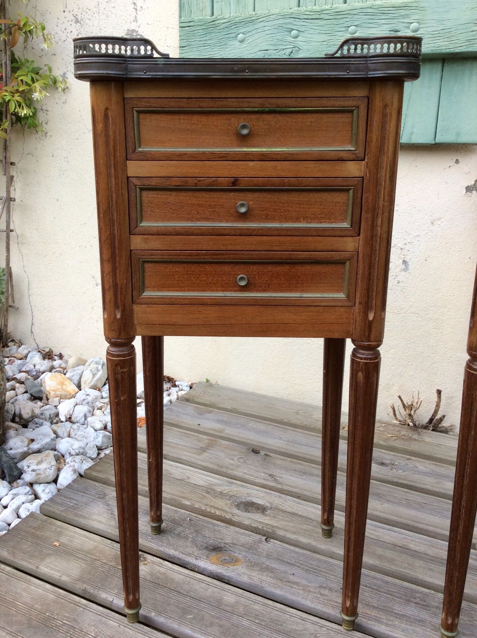 2 bedside tables Louis XVI style