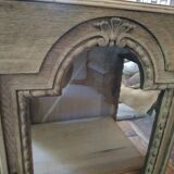 Regency-style showcase