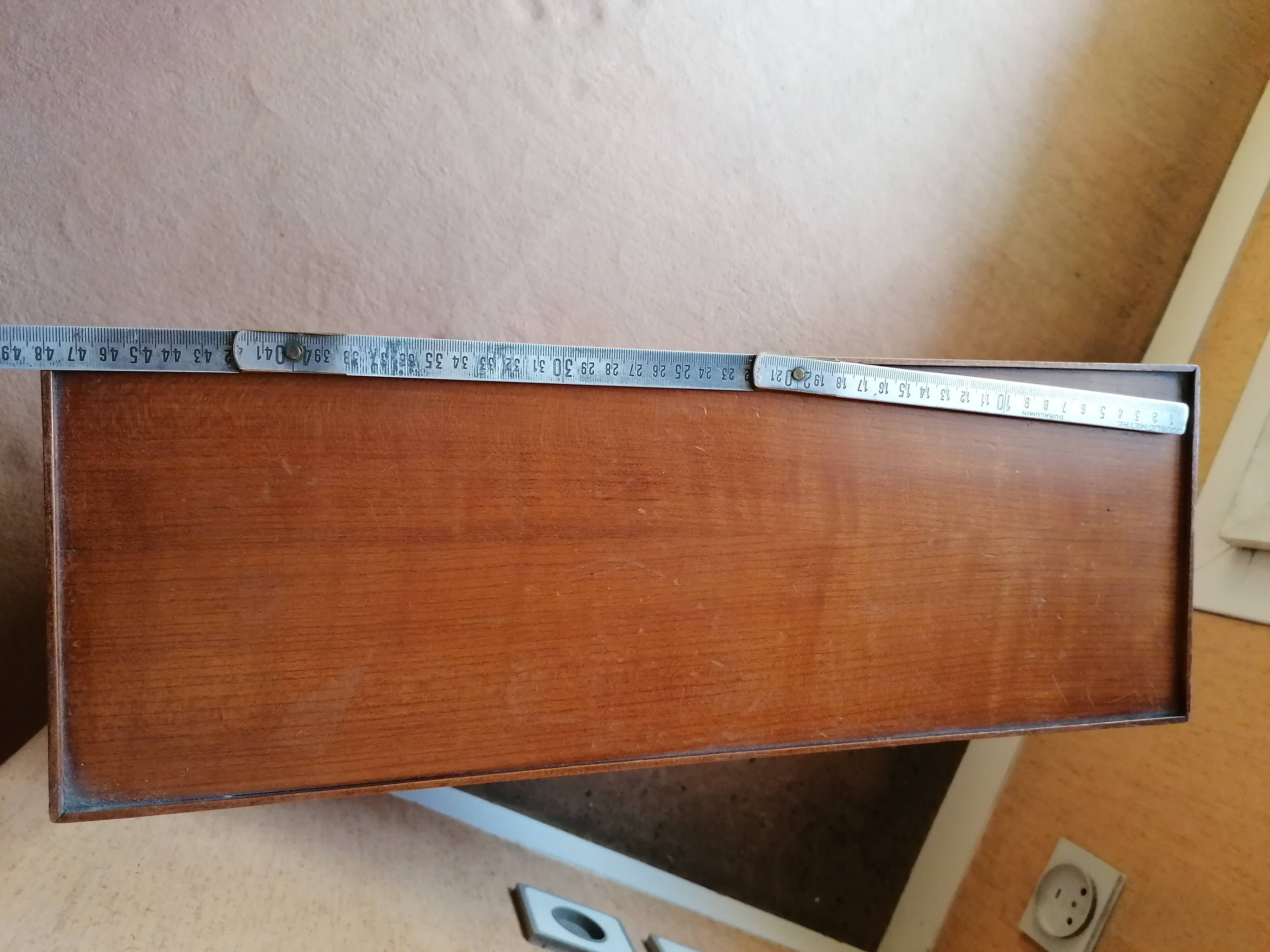 Wooden magazine rack