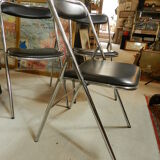 3 Sauvignet folding chairs