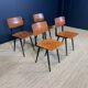 Ensemble de 4 chaises obo 60.10 bois miel pieds compas noirs