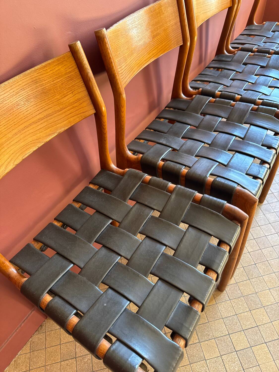 Chairs 993 Tipi for Montina