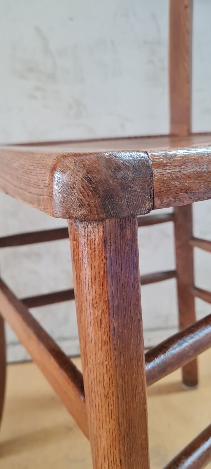 Bistro chair in solid oak