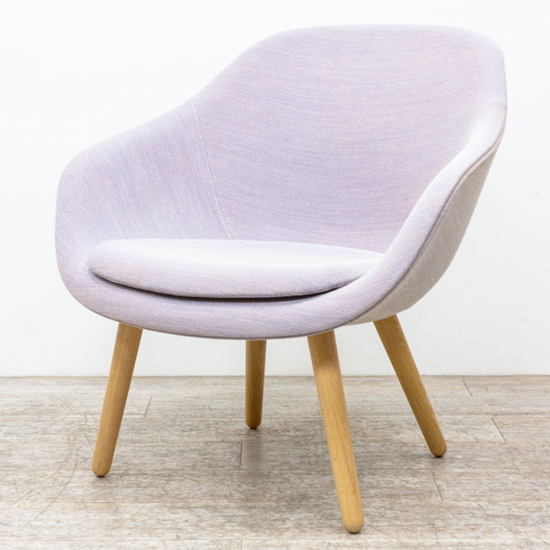 HAY AAL 82 armchair in mauve fabric with oak legs.