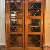 Bookcase - English display cabinet in mahogany and brass