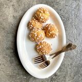 Sarreguemines oval dish in unbleached earthenware