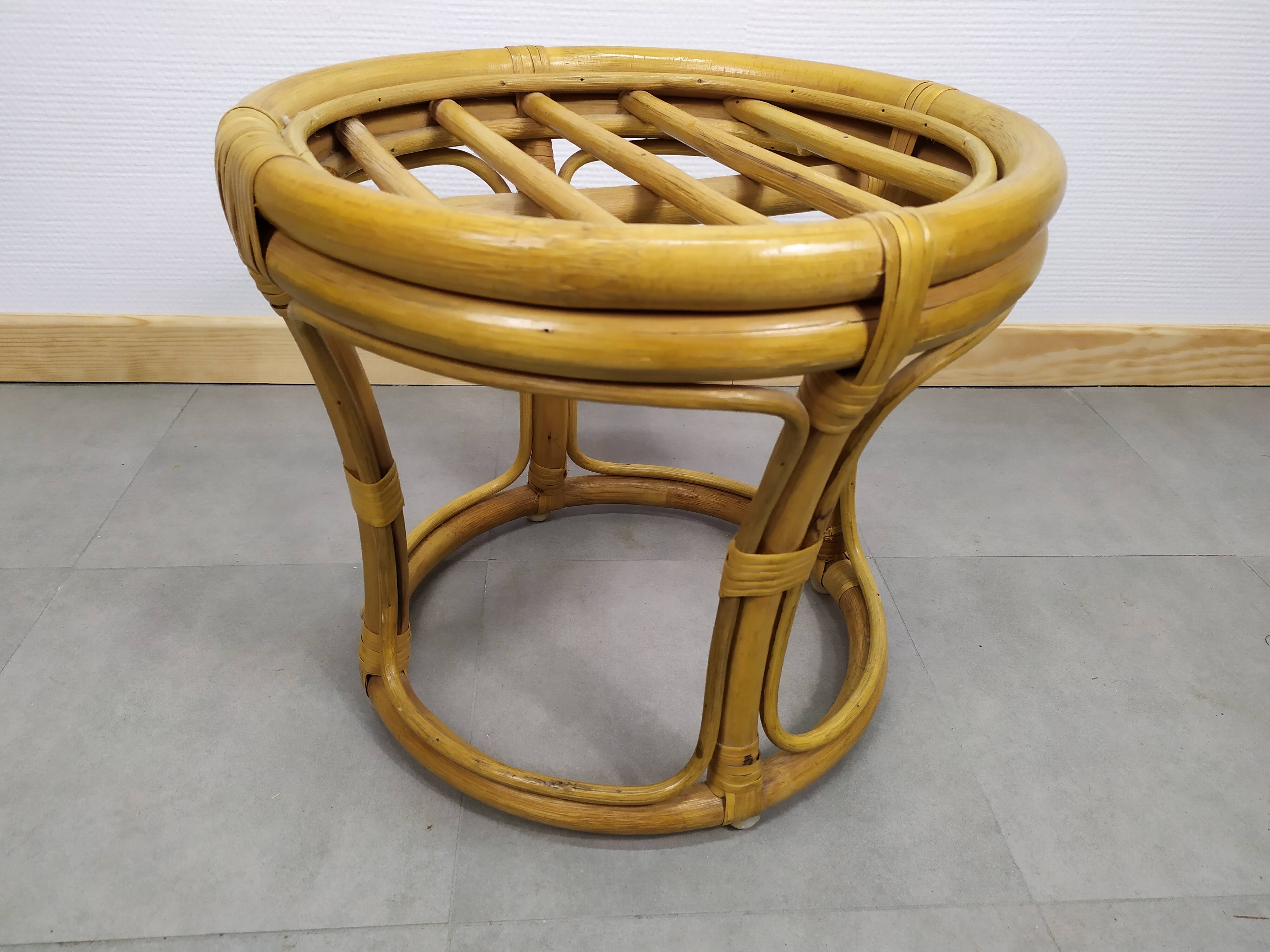 Vintage old rattan pouf