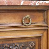 Buffet with mirror in solid walnut. Late 19th century, beautiful piece.