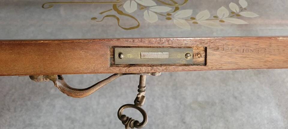 Très Rare buffet bibliothéque aux Putti Empire de forme demie lune