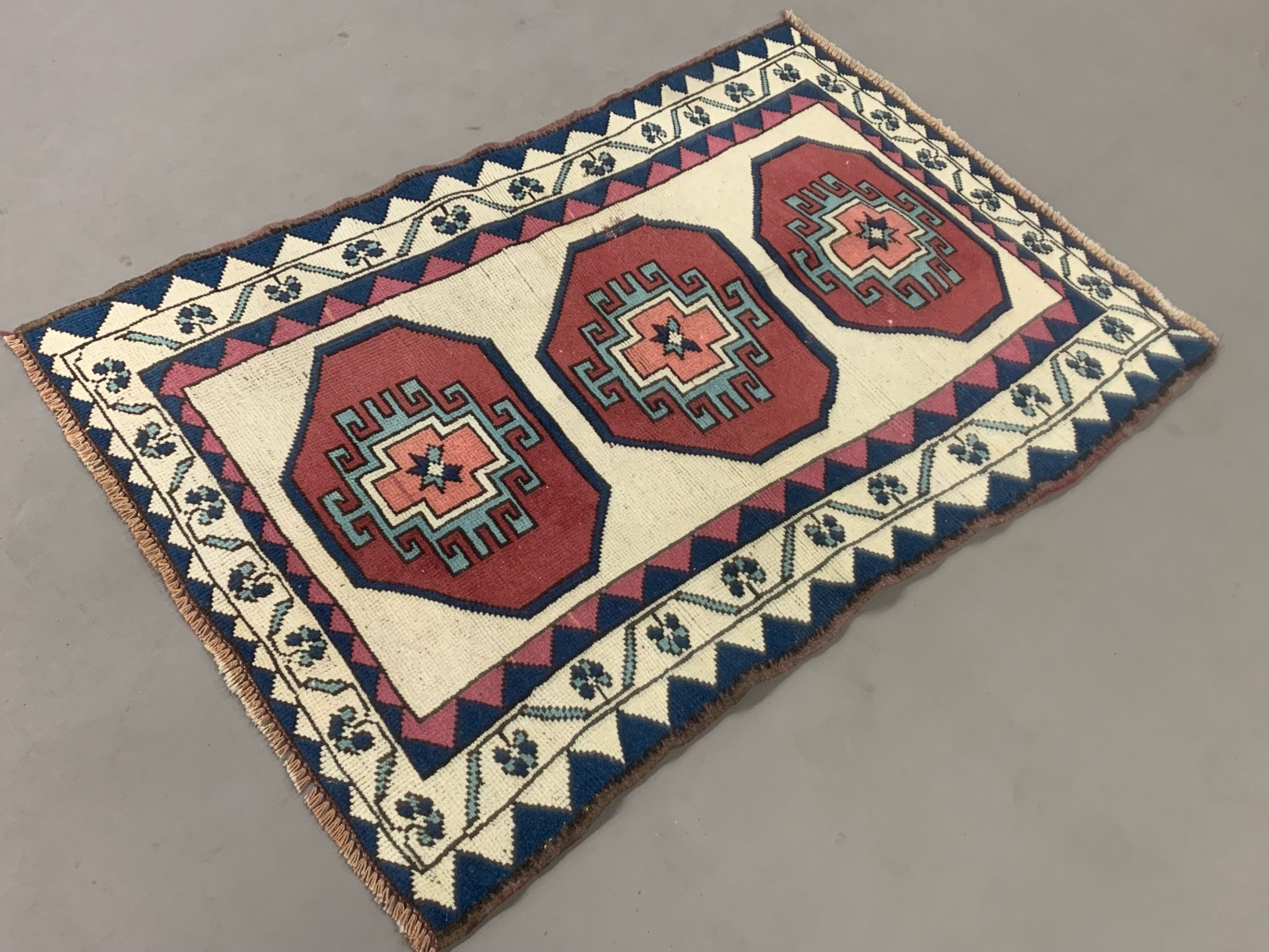 Old Turkish Kazak rug 129x98 cm vintage tribal