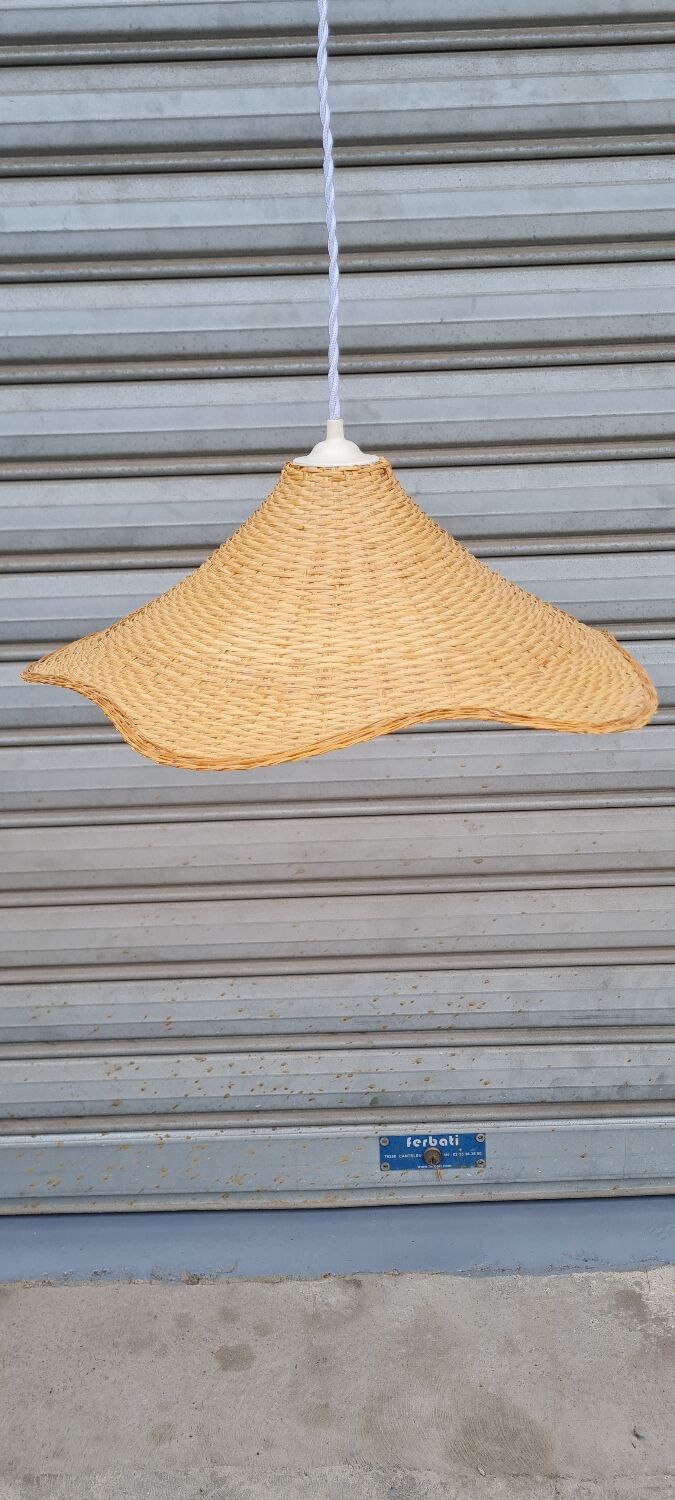 Vintage wicker flower pendant