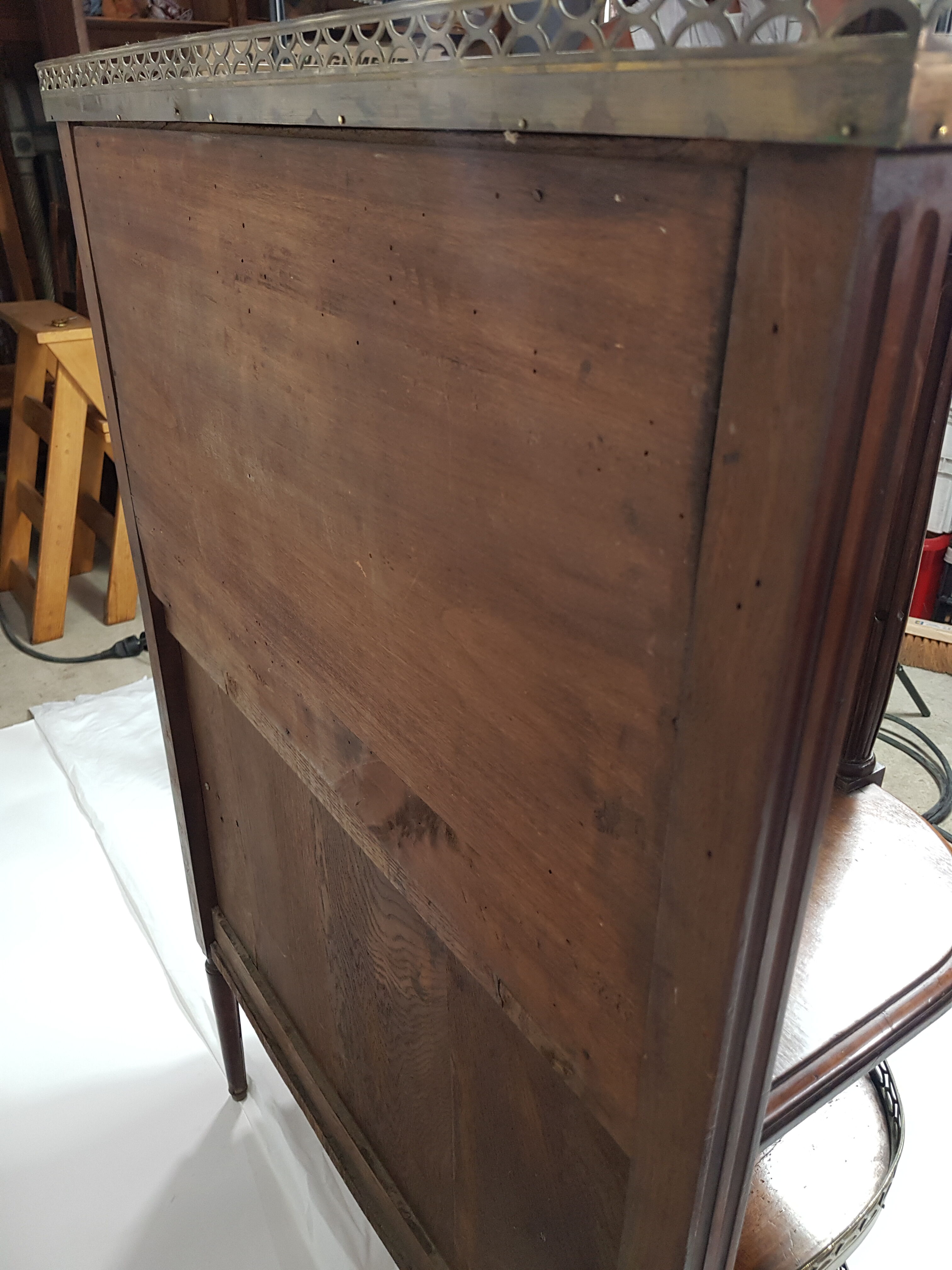 Meuble demi-lune style Louis XVI fin 19ème