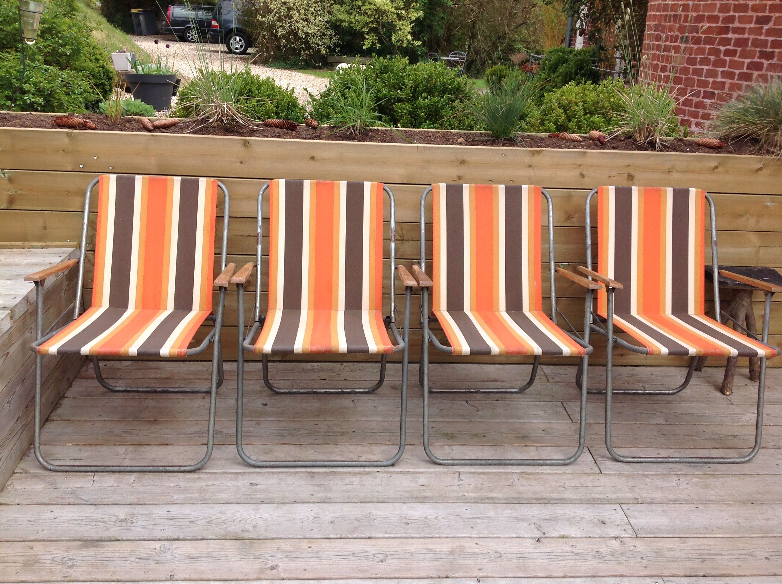 4 vintage camping armchairs