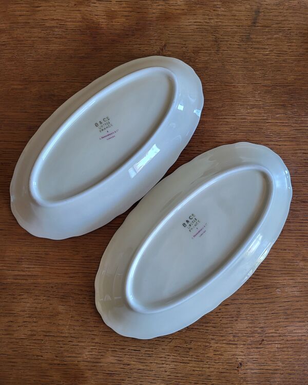 Limoges Bernardaud. Ensemble de 2 Raviers en porcelaine