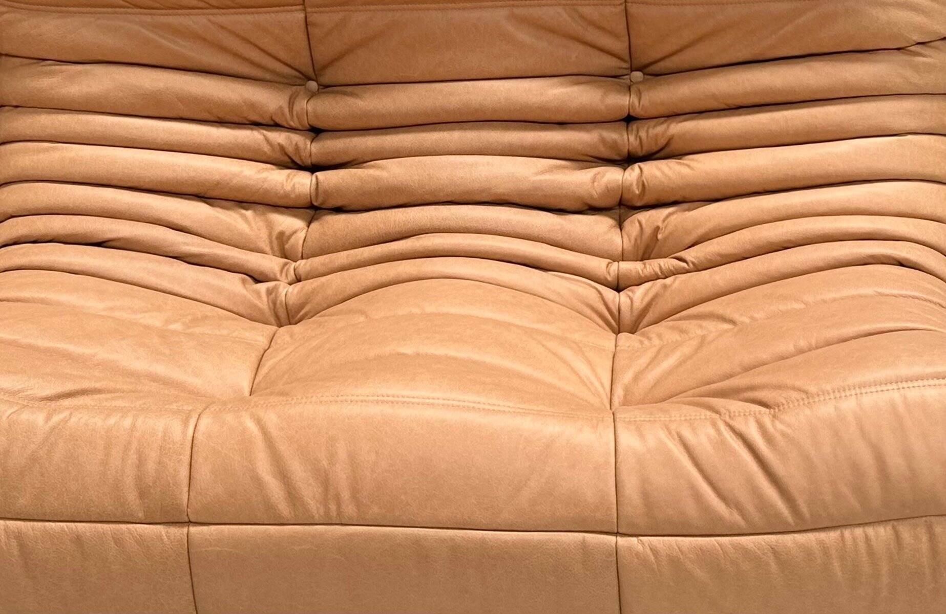 Ensemble de salon Togo en cuir marron camel français, attribué à Michel Ducaroy pour Ligne Roset, ensemble de 4 pièces