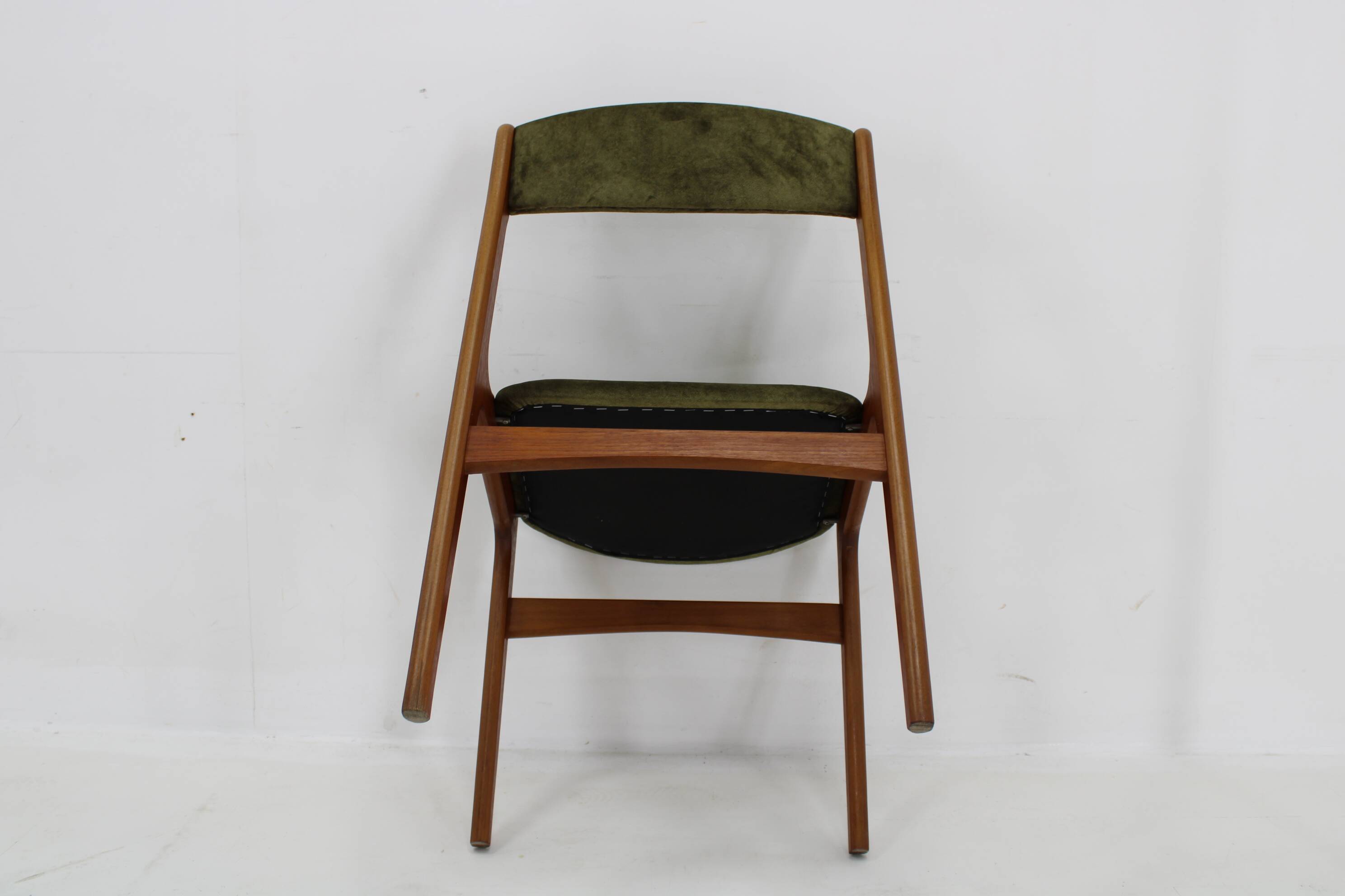 1960s Set of Six Danish Teak Dining Chairs , Restored